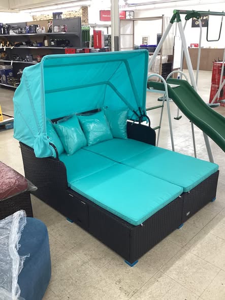 PatioJoy Patio Rattan Daybed with Retractable Canopy and Side Tables