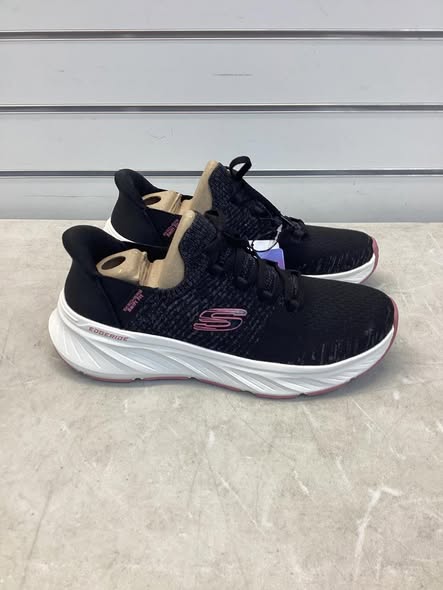 Skechers Women's Hands Free Swift Fit Stretch Knit Sneaker Size 7.5