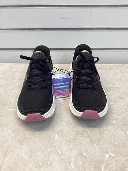 Skechers Women's Hands Free Swift Fit Stretch Knit Sneaker Size 7.5