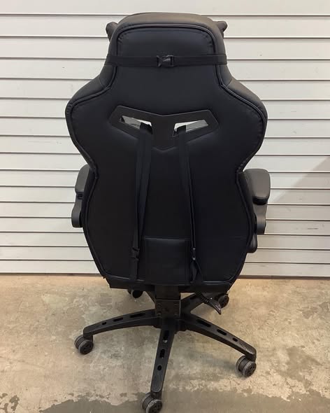 Gymax Adjustable Gaming Chair with Footrest for Home Office