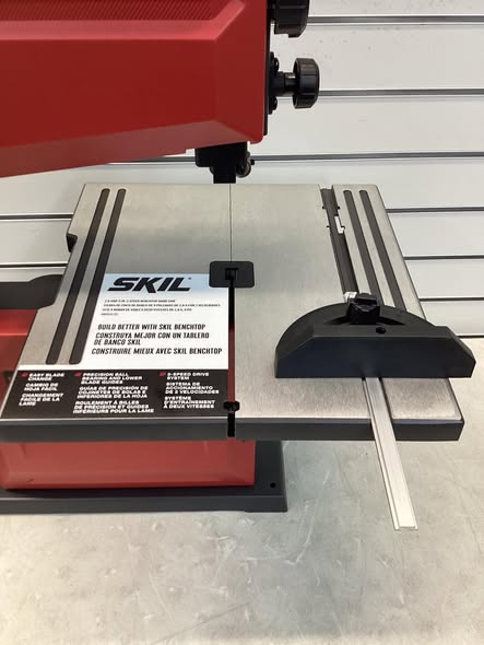 SKIL 9-Inch 2.8 -Amp Stationary Band Saw