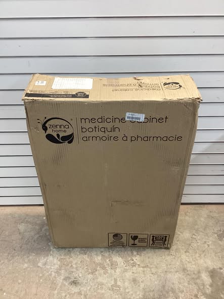 Zenna Home 21"W x 31"H Oval Medicine Cabinet