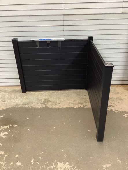 Costway Outdoor PVC Air Conditioner Fence with 20 Inch Long Stakes