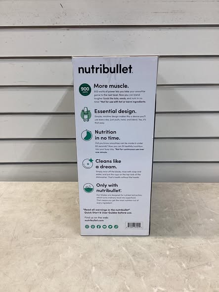 Nutribullet Pro 32 oz. 900-Watt Personal Blender