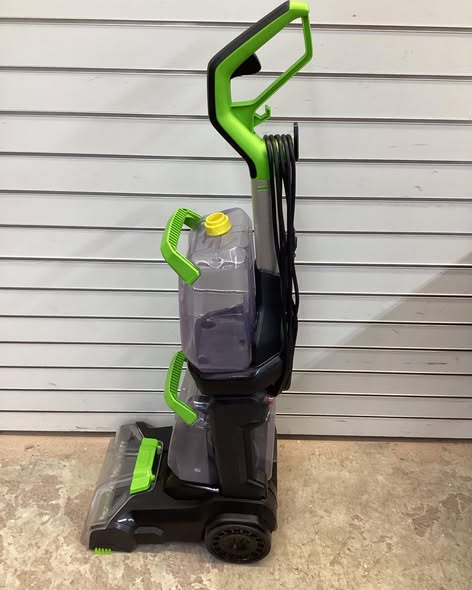 Lightly used Bissell TurboClean DualPro Pet Carpet Cleaner, Missing attachments.