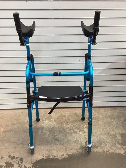 Costway Foldable Aluminum Alloy Walker Wheel Walking Frame with Seat and Armrest Pad