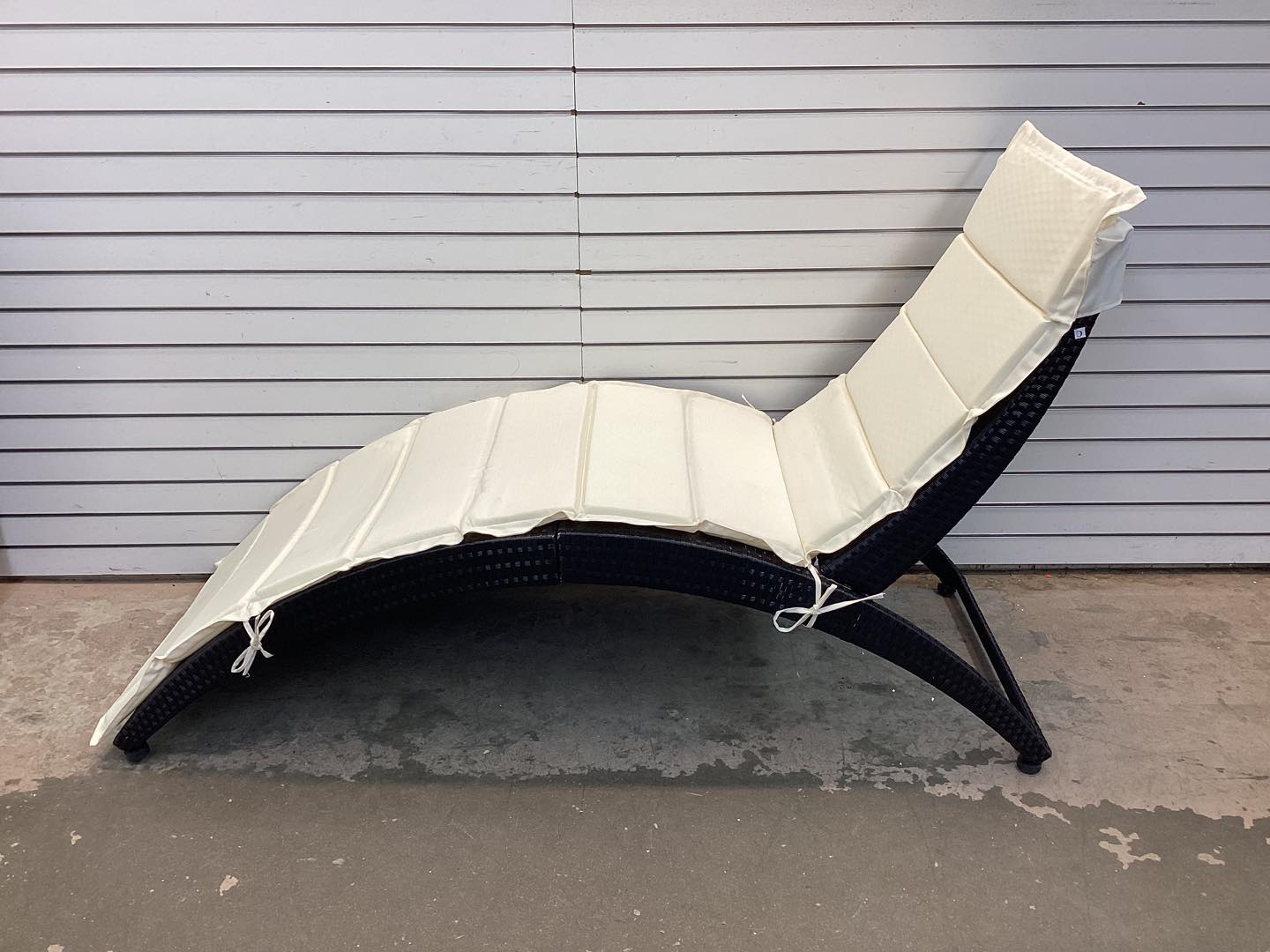 Costway Foldable Patio Lounge Chair with Cushion for Backyard