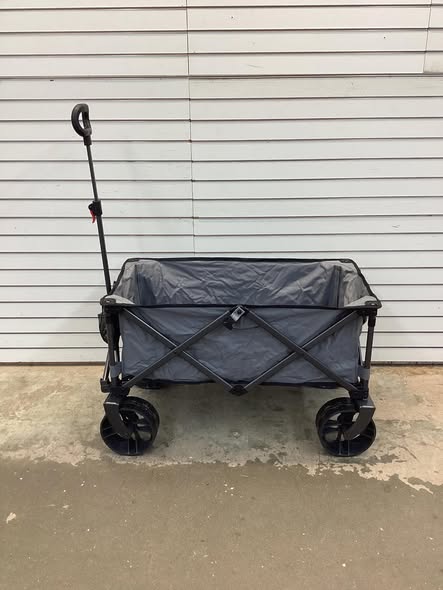 Member’s Mark All-Terrain Folding Wagon