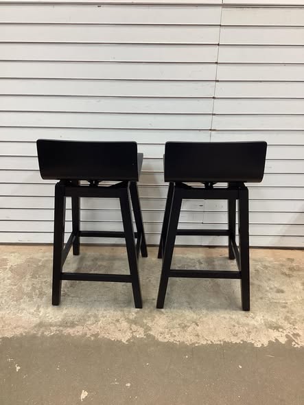 2PCS Costway 24.5 Inch Swivel Wooden Bar Stools with Rubber Wood Legs and Low Back