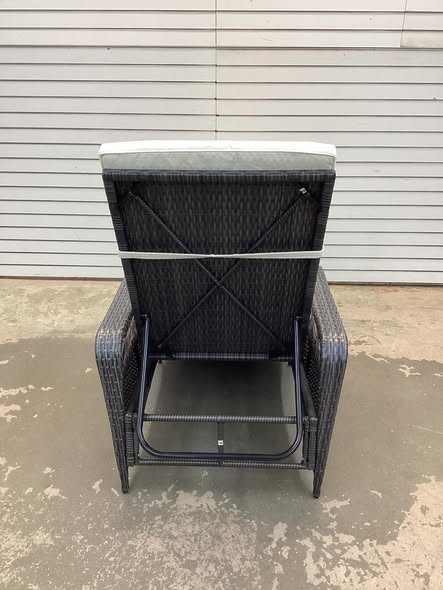 PATIOJOY Outdoor Chaise Lounge Chair Recliner with 6-Level Backrest Cushion and Pillow