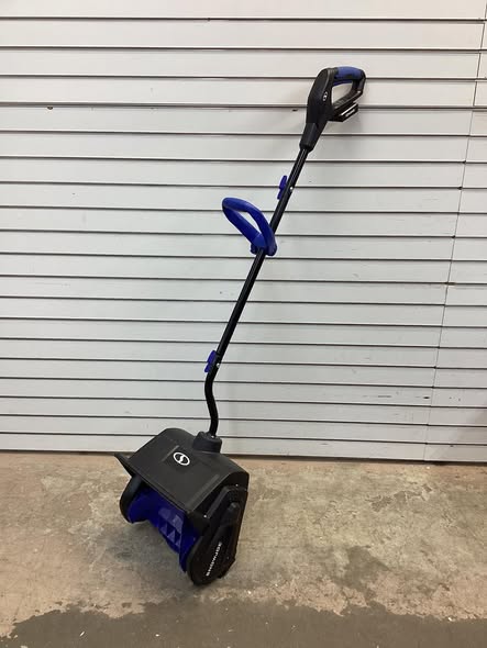 Snow Joe 24V 13 Inch Wide Cordless Snow Shovel with Cover + 4.0Ah Battery / Charger