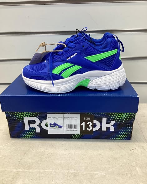 Reebok Boys Chaos Running Sneaker, blue/green/white, Size 13.