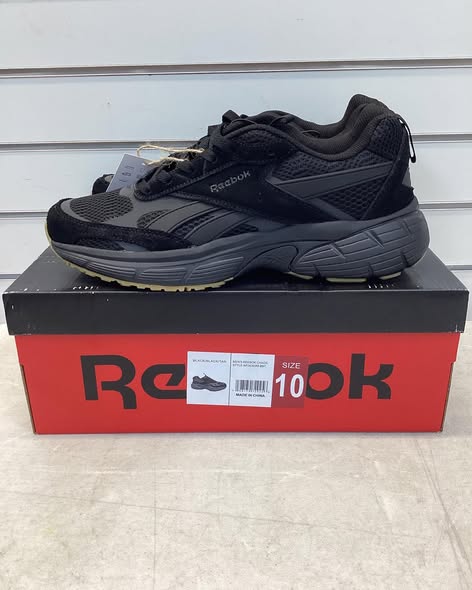 Reebok Men's Chaos Running Sneaker, Black/Tan. Size 10