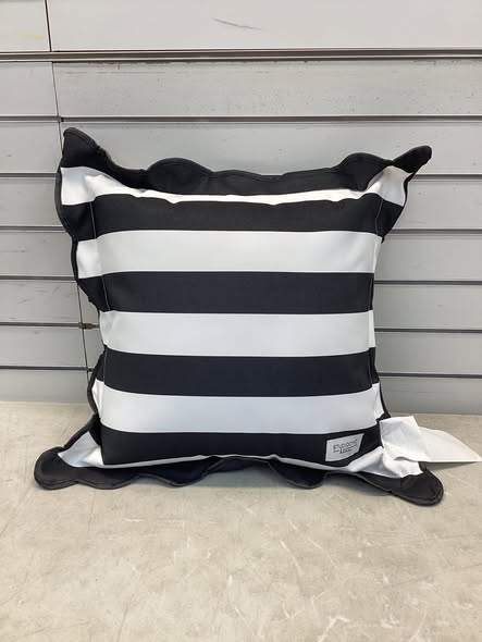 STUDIOCHIC Home Summer Brights Indoor/Outdoor Decorative Pillow