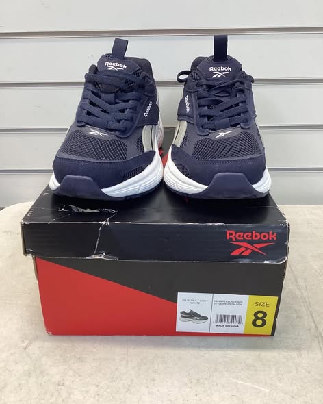 Reebok Men's Chaos Running Sneaker, dark blue, light grey, white. Size 8