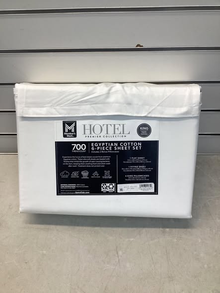Member’s Mark Hotel Premier Collection 700-Thread-Count Solid Egyptian Cotton Sheet Set King Size