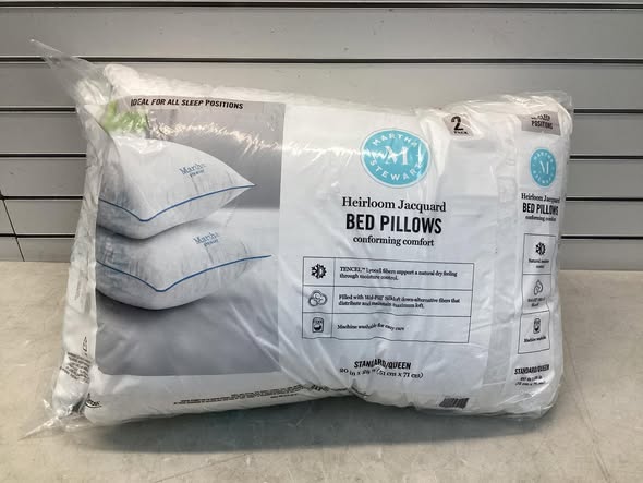 Martha Stewart 2-Pack Heirloom Jacquard Down Alternative Bed Pillows Size Queen