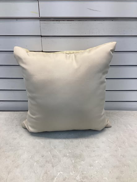 STUDIOCHIC 20” x 20” Raffia Home Summer Brights Indoor/Outdoor Decorative Pillow