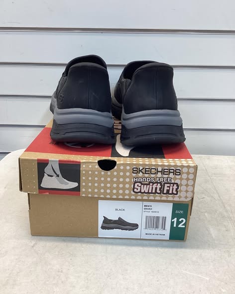 Skechers Men's Hands Free Swift Fit Sneaker, Black, size 12.