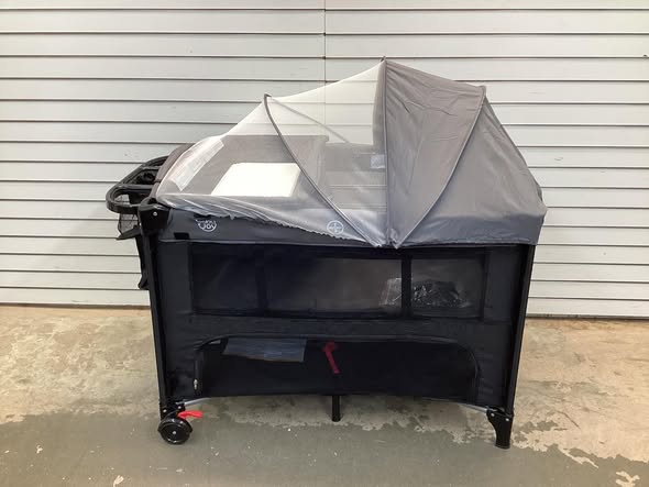 Costway Foldable Baby Bassinet with 4 Adjustable Heights Changing Table and Mattress