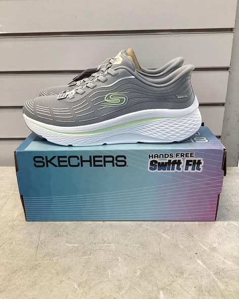 Skechers Women's Swift Fit Sneaker gray/light green/white. size 10
