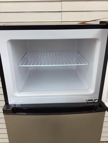 Frigidaire Gallery Top Mount Refrigerator, 7.5 cu ft, Stainless Steel