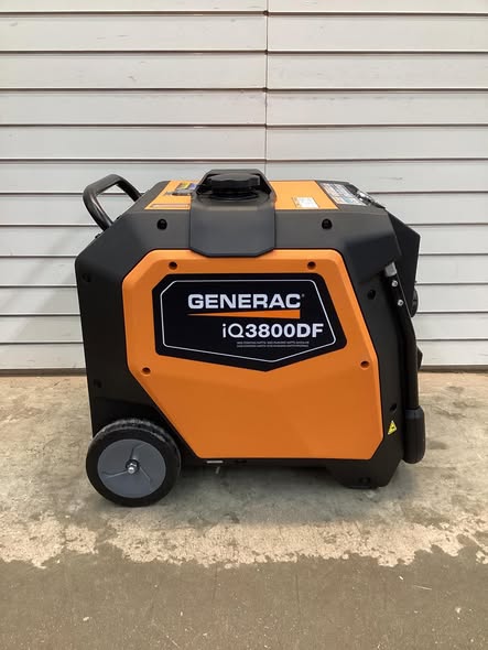 Generac 3800/3000-Watt Dual Fuel Inverter Generator Fully Enclosed