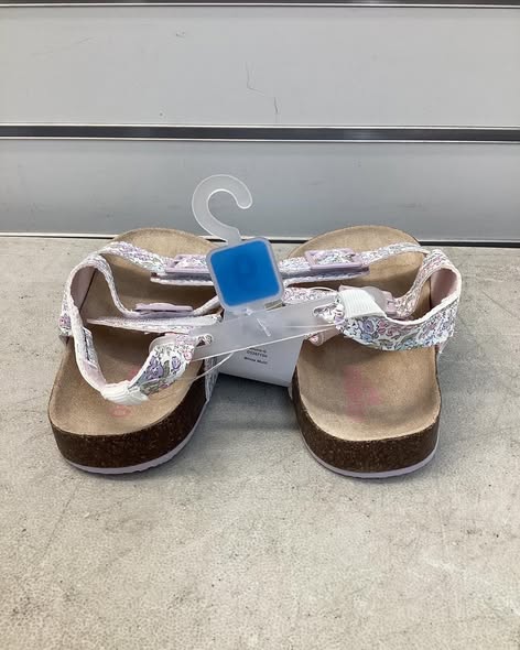 OshKosh B'Gosh Toddler girls Footbed Sandal size 9T