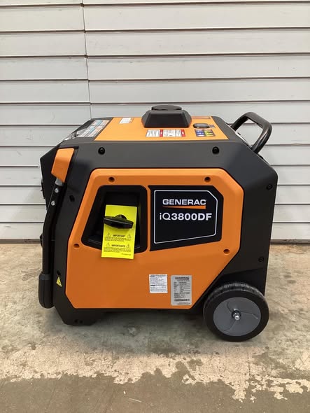 Generac 3800/3000-Watt Dual Fuel Inverter Generator Fully Enclosed