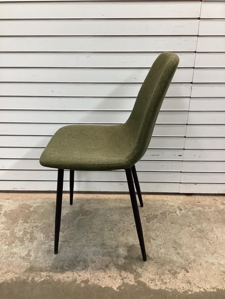 Brand New Set Of 4 Modern Kitchen Dining Chairs in Green