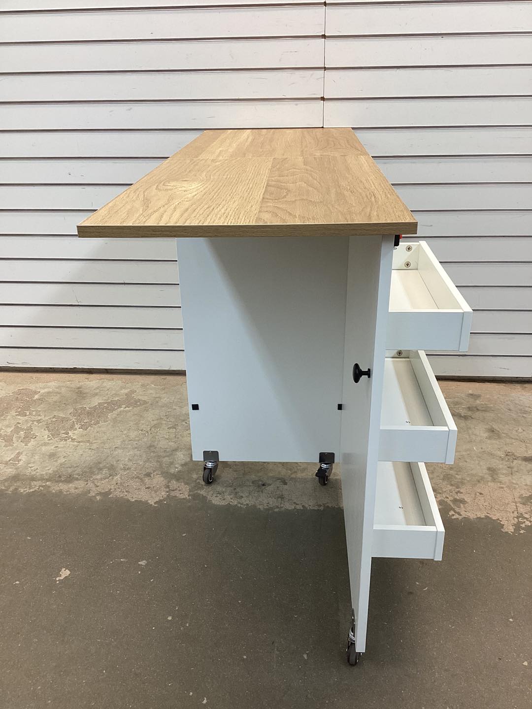 Sewing Machine Table With Charging Station