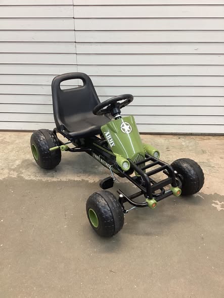 Kids Pedal Go Kart with Steering Wheel and Gear Shifter and Handbrake