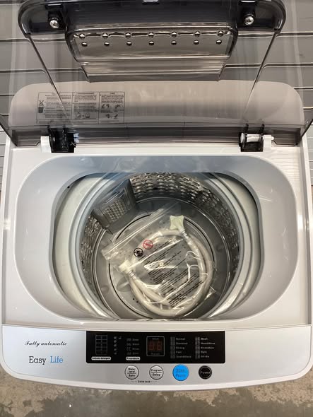 Easy Life 8.8 lbs Portable Full-Automatic Laundry Washing Machine with Drain Pump