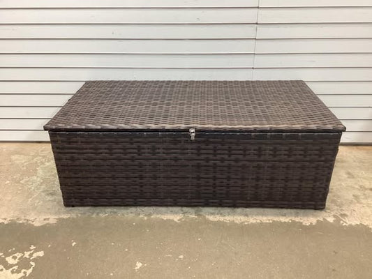 Outdoor Wicker Patio Coffee Table with Storage