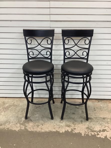 Set of 2 Costway 30 Inch Bar Stool with Backrest and Footrest