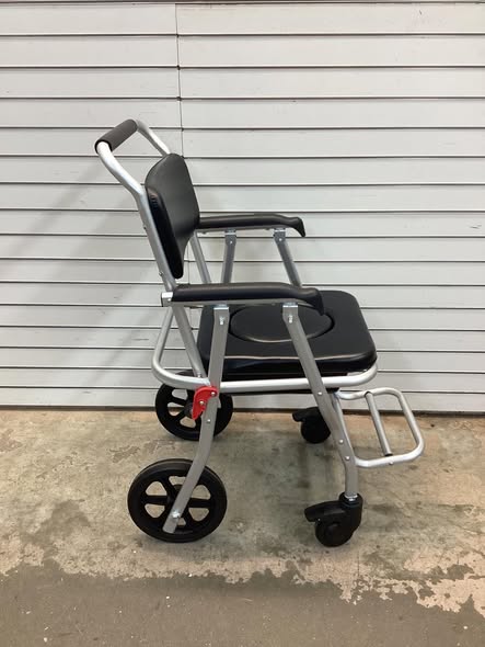 30 in. x 21.5 in. 4-in-1 Bedside Commode Chair Toilet Seat with Brakes, Bucket Footrest Padded Seat & Backrest