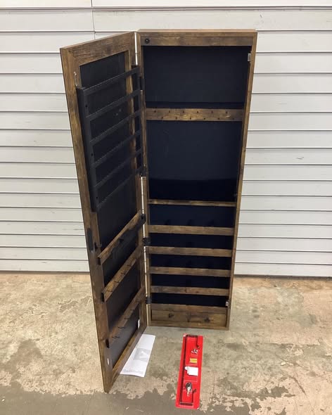 Costway - Mirrored Jewelry Cabinet Jewelry Organizer w/2 LED Lights.