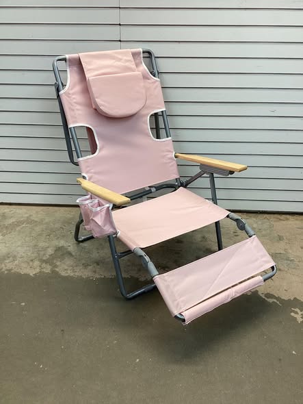 3-IN-1 Foldable Beach Chair with Footrest and Adjustable Backrest