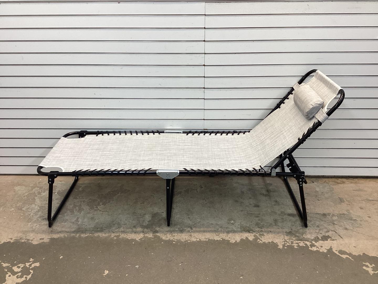 Costway Patio Folding Chaise Lounge Chair Portable Sun Lounger with Adjustable Backrest Gray