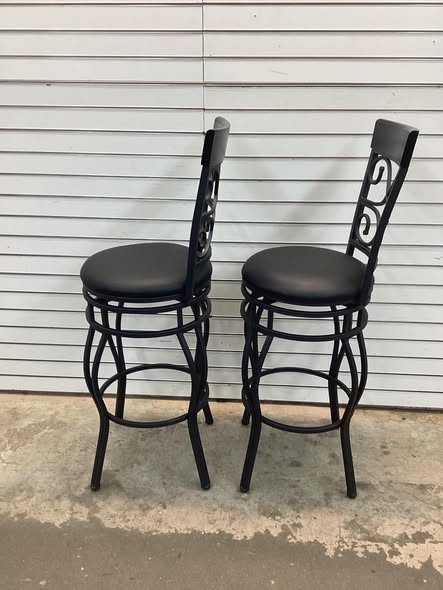 Set of 2 Costway 30 Inch Bar Stool with Backrest and Footrest