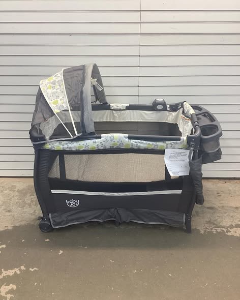 BABY JOY 4 in 1 Pack and Play, Portable Baby Playard with Bassinet & Flip-Away Changing Table