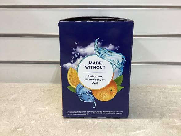 Glade PlugIns Scented Oil, Sky & Sea Salt with Coastal Sunshine Citrus, 1 Warmer + 9 Refills
