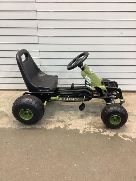 Kids Pedal Go Kart with Steering Wheel and Gear Shifter and Handbrake