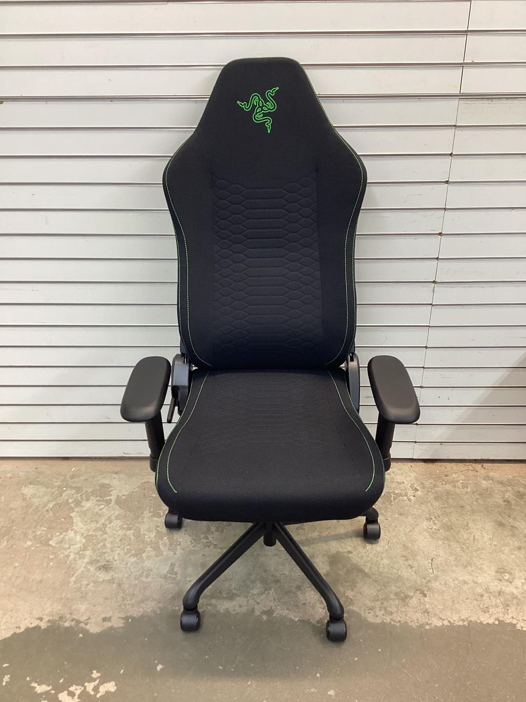 Razer Iskur V2 X Fabric Ergonomic Gaming Chair Leet Edition