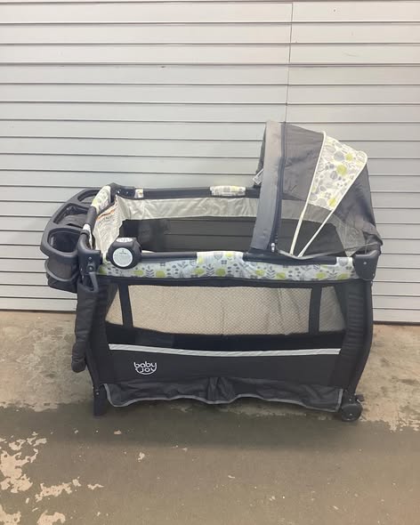 BABY JOY 4 in 1 Pack and Play, Portable Baby Playard with Bassinet & Flip-Away Changing Table