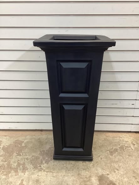 Mayne Cranbrook 32" Tall Planter