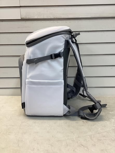 Igloo 30 Can Capacity Marine Backpack Soft Side Cooler