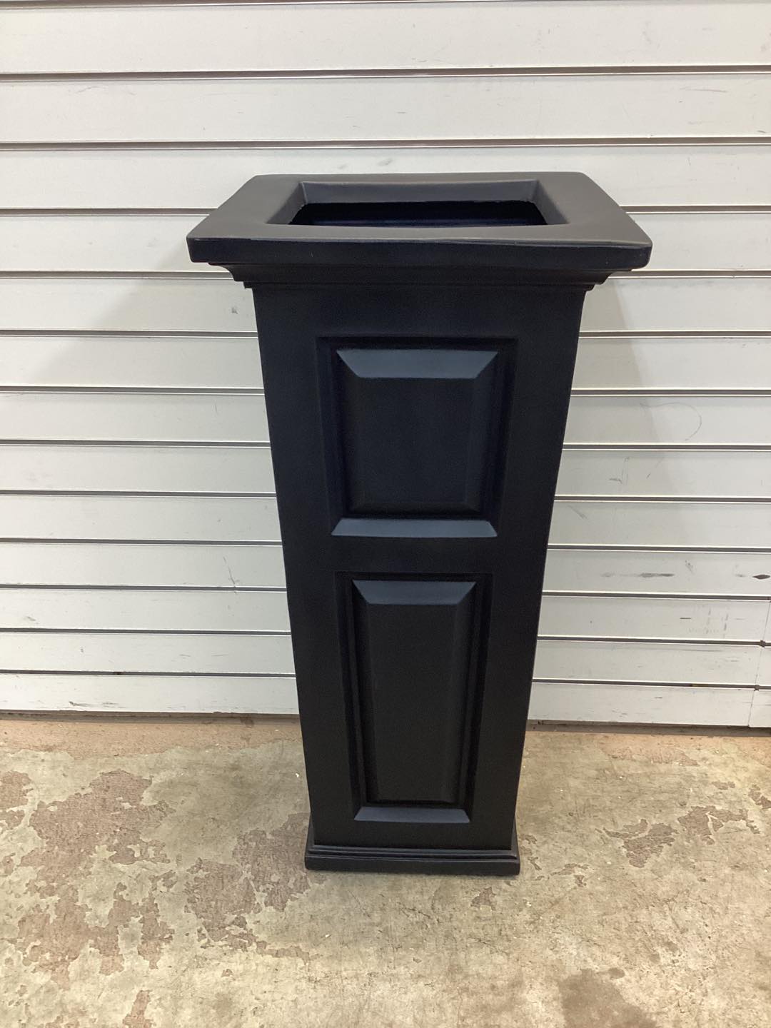 Mayne Cranbrook 32" Tall Planter