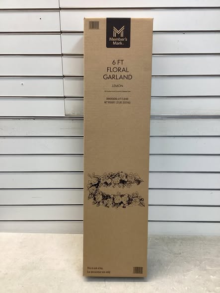 Member’s Mark 6' Spring Floral Garland
