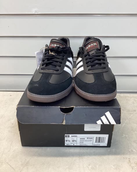 Adidas Samba Indoor Soccer Shoe Size 9.5 Men's / 10.5 Women's .